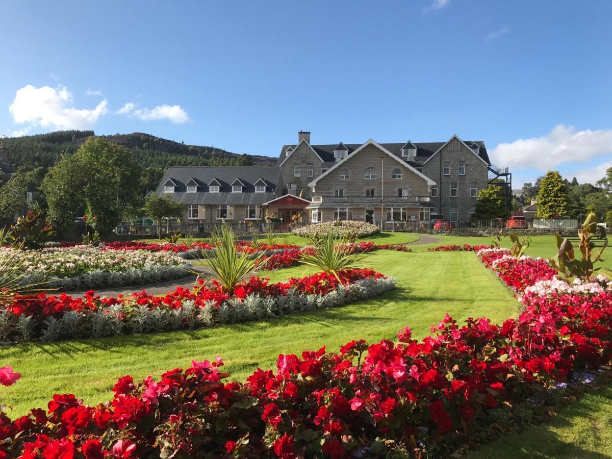 Duke Of Gordon Hotel Kingussie Exteriör bild